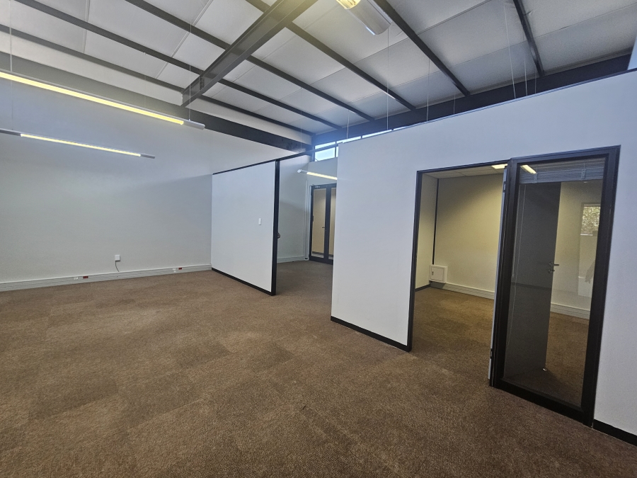 To Let commercial Property for Rent in Vincent Eastern Cape